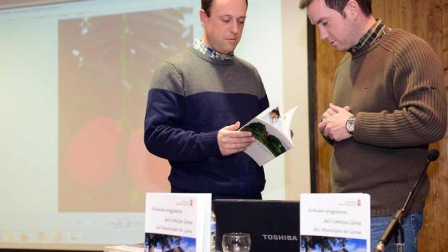 Bertu Ordiales y José Ángel Gayol, durante la presentación.