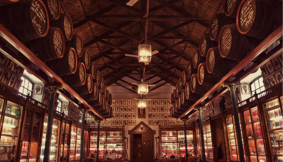 Interior de la bodega.
