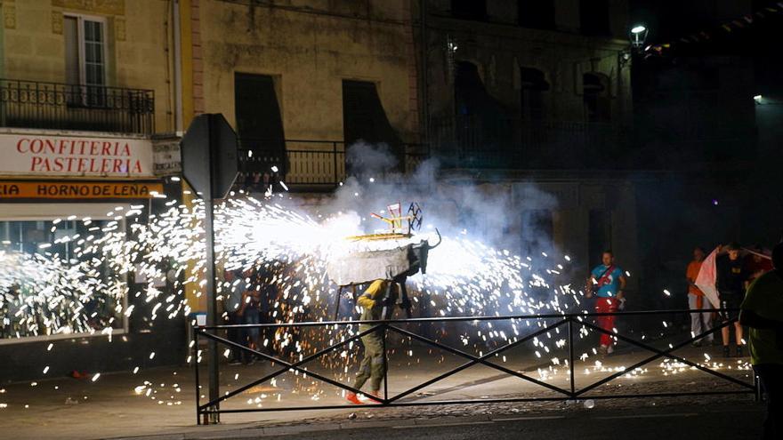 Toro de fuego en Alcañices.