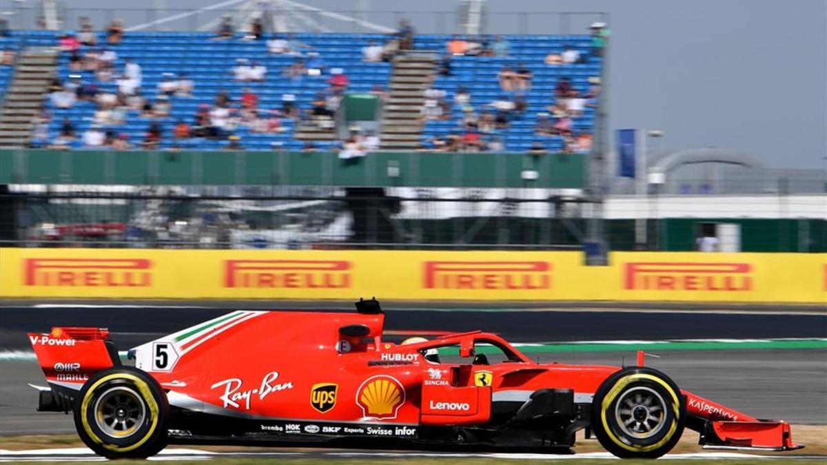 Vettel lidera la segunda sesión libre en Silverstone