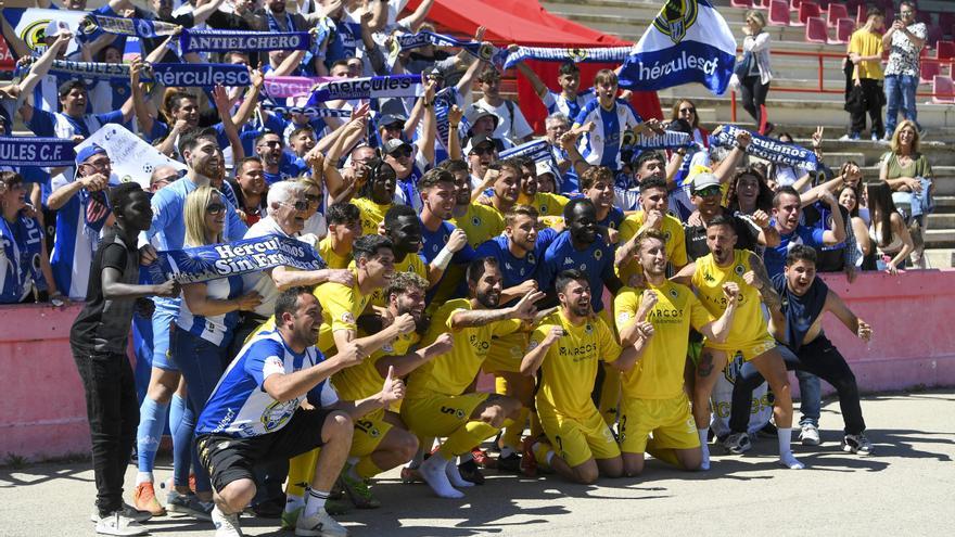 Imágenes de la victoria del Hércules en Manresa con gol de Mendes