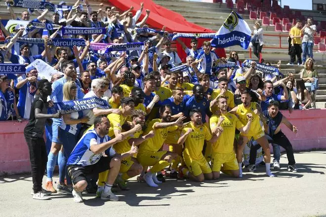 Imágenes de la victoria del Hércules en Manresa con gol de Mendes