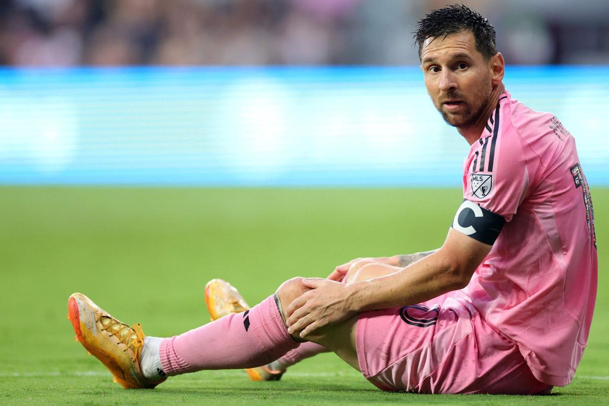 Messi es retira lesionat amb Inter Miami i alarma l’Argentina