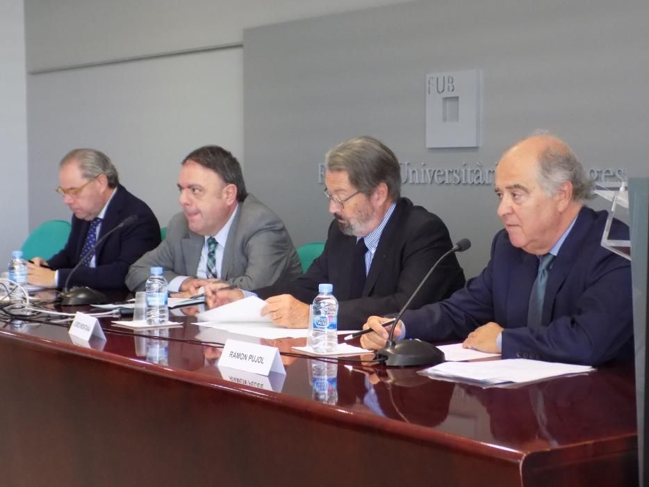 Imatges de l'acte de benvinguda als estudiants de Medicina a UManresa.