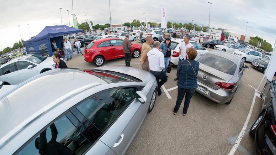 El mercat de vehicles d&#039;ocasió es fa al recinte Firal de Figueres.