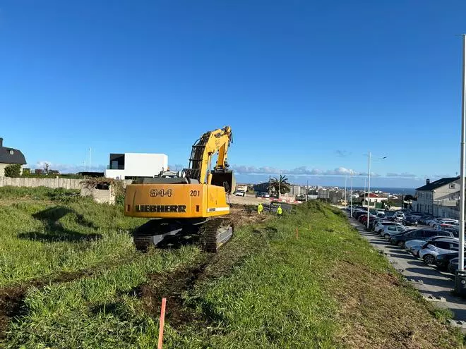 Construcción del aparcamiento provisional durante las obras de ampliación del Chuac