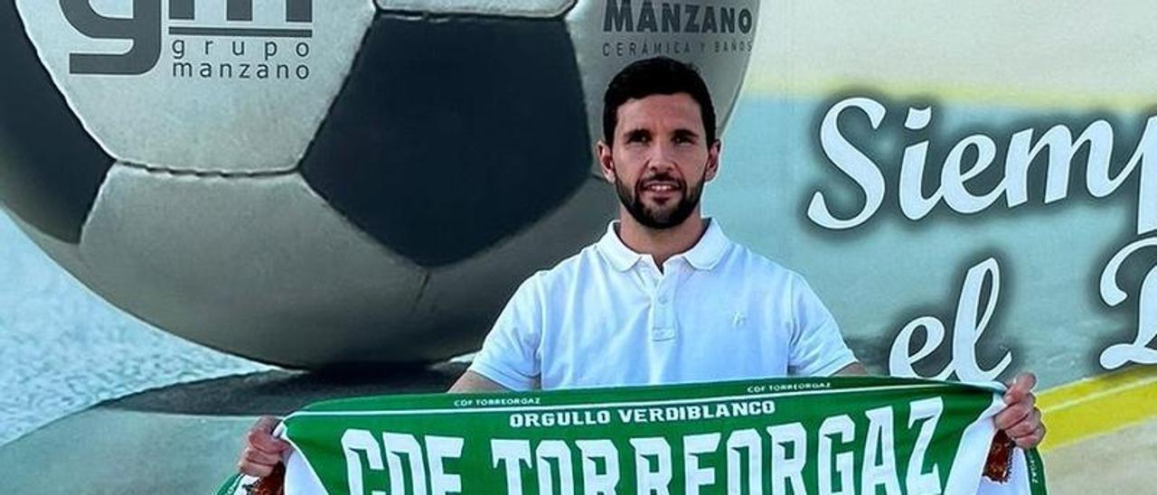 Carlos Andújar, el exjugador del Cacereño, será el técnico del Torreorgaz.