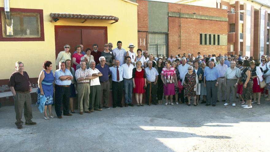 Participantes en la fiesta de San Juan organizada por el Club de Jubilados.