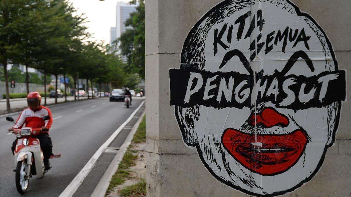 Pintada con la caricatura del primer ministro en Kuala Lumpur