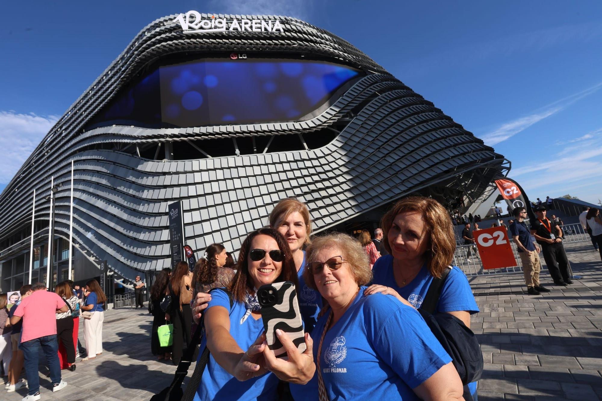 Así está el ambiente en el estreno de las fallas en el Roig Arena