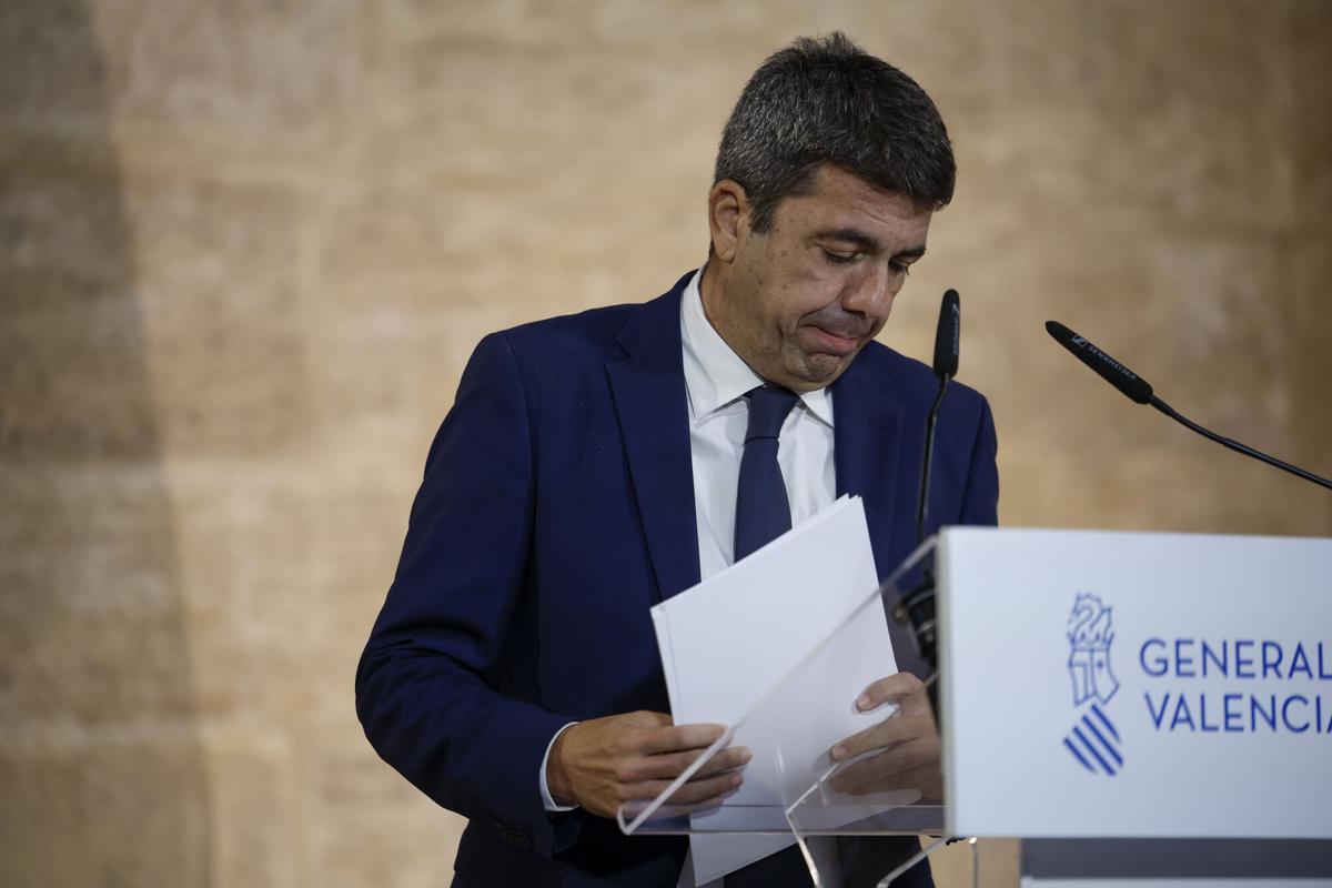 «Ja no puc més» i les altres frases del comiat de Mazón