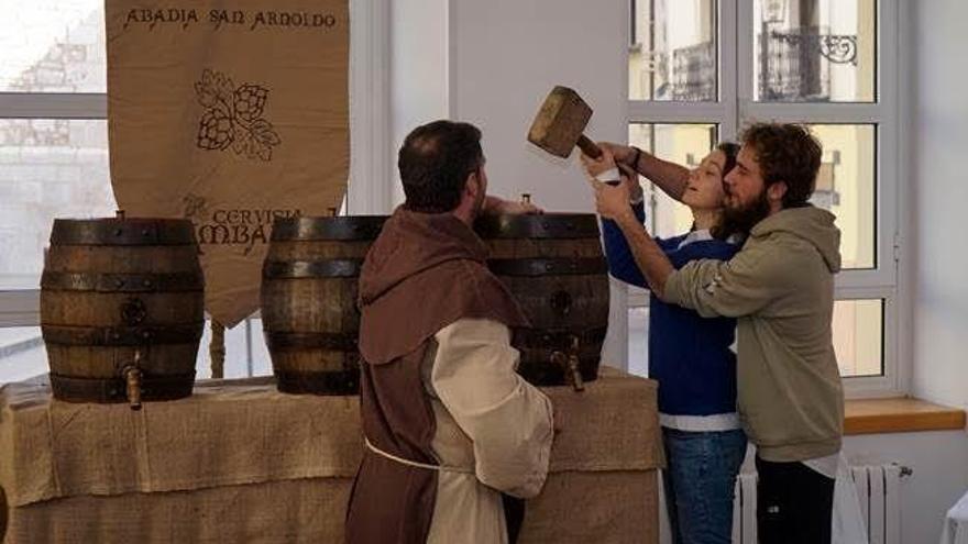 Isabel de Segura elige la cerveza para sus próximas bodas en Teruel