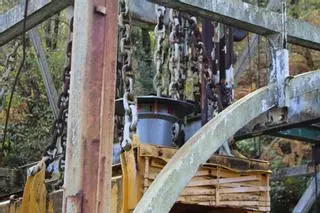 El turullu vuelve a sonar en la Hueria san Xuan: así suena el pozo Tres Amigos 25 años después