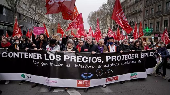 Los sindicatos exigen en la calle al Gobierno y a la UE “medidas contundentes” sobre la energía
