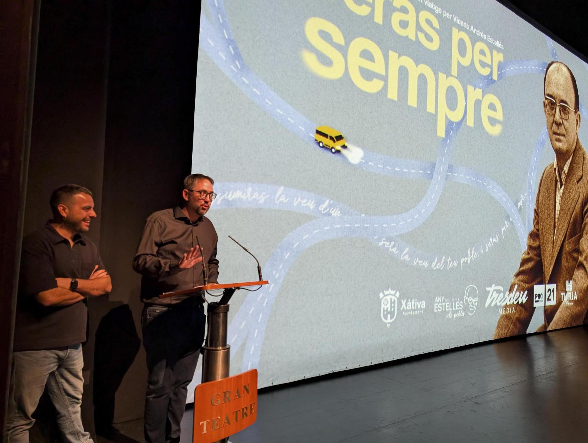 Así fue el preestreno del documental "Seràs per sempre" en el Gran Teatre de Xàtiva