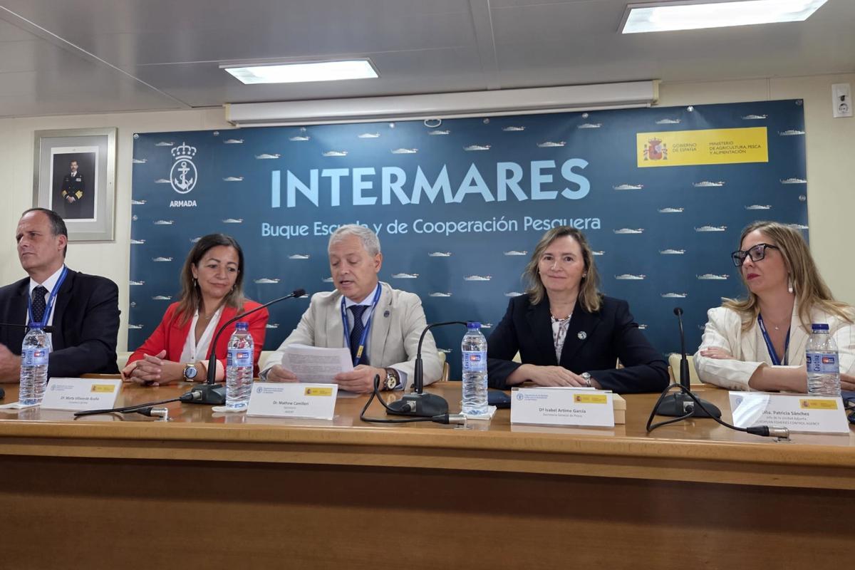 Desde la izquierda: Botana, Villaverde, Camilleri, Artime y Sánchez.