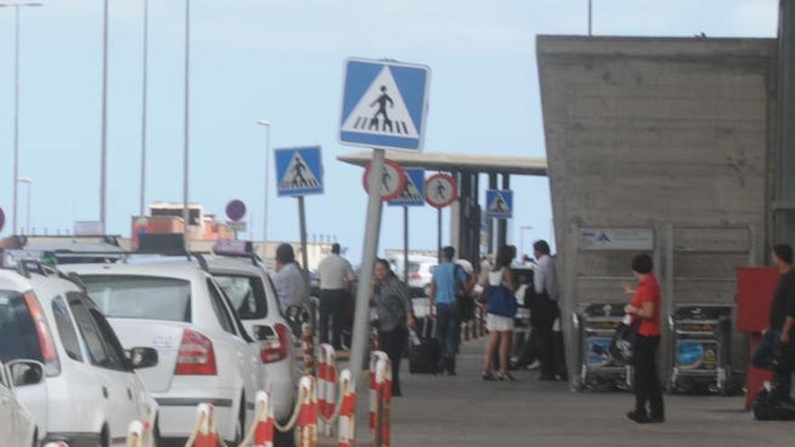 Aeropuerto Tenerife Norte .