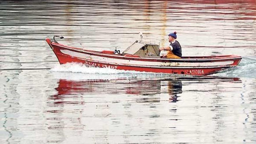 Embarcaciones tradicionales en la ría de Arousa.  //  Iñaki Abella