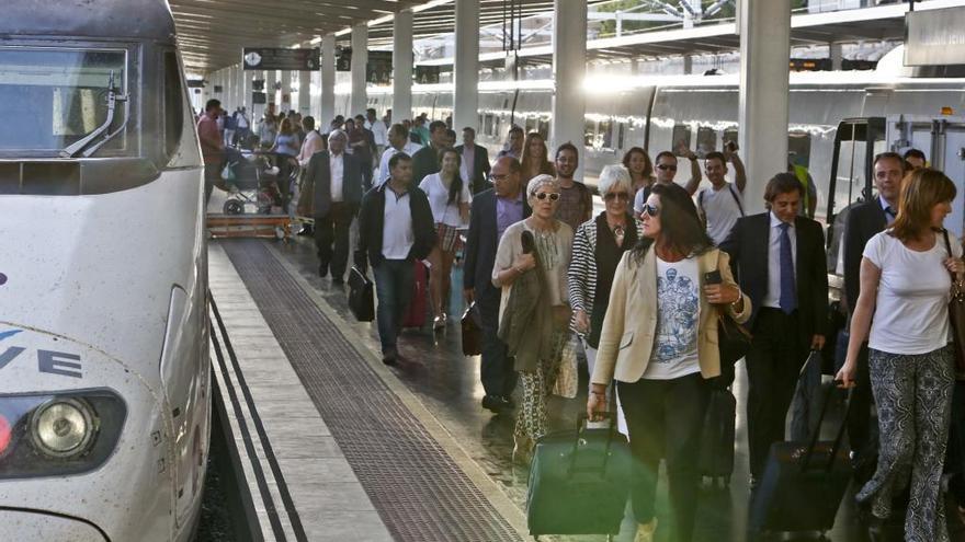 Renfe cierra con 9,5 millones de pasajeros los primeros 5 años del AVE en Alicante