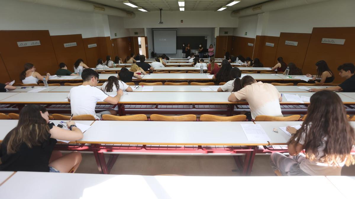 Primer día de Selectividad en la Universidad de Alicante