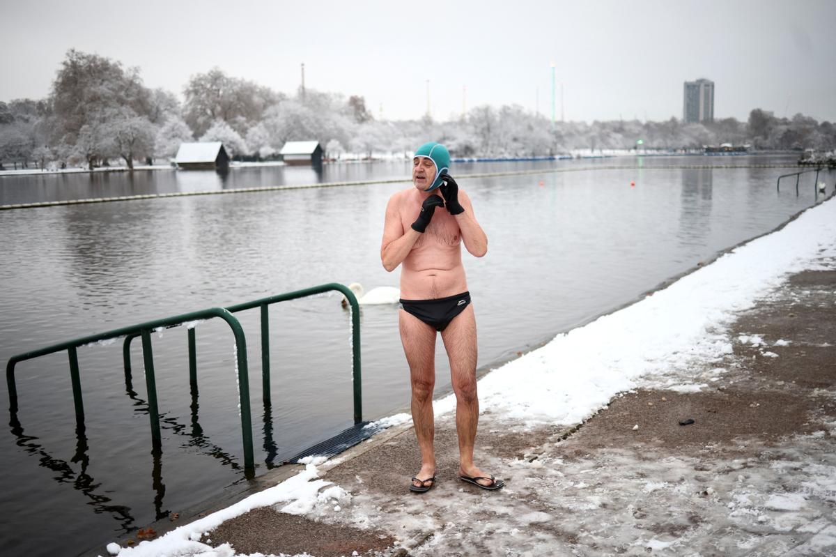 Baños helados en el lago Serpentine, en Londres