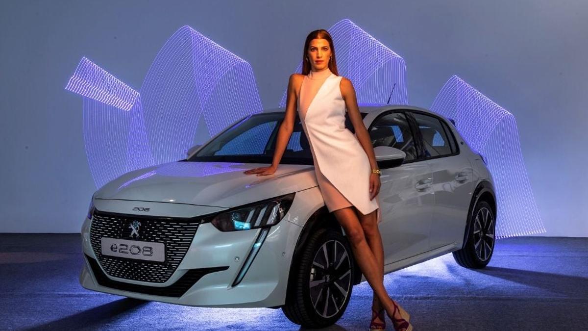 Laura Sánchez para Peugeot E-208