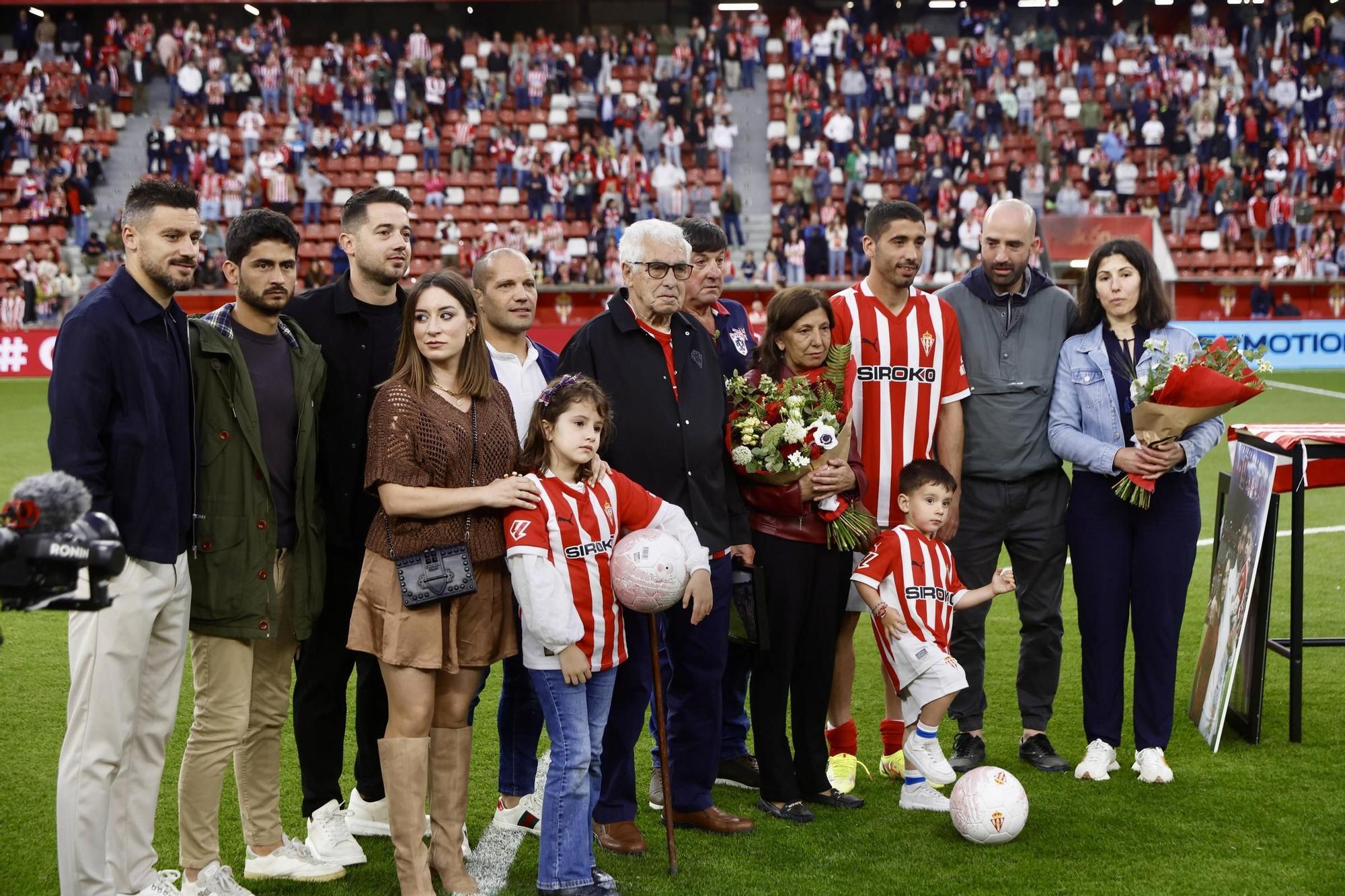 Cote y un adiós de película: así fue la despedida del Sporting a José Ángel