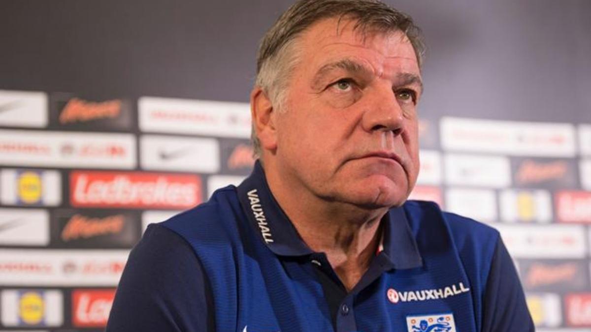 La destitución de Allardyce dejó alucinado a Shearer