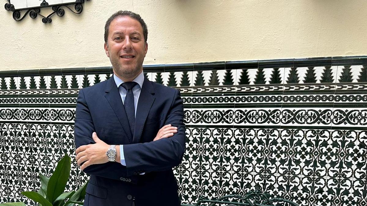 Sergio Morales, hermano mayor de la Esperanza, en una fotografía de archivo cedida por la cofradía.