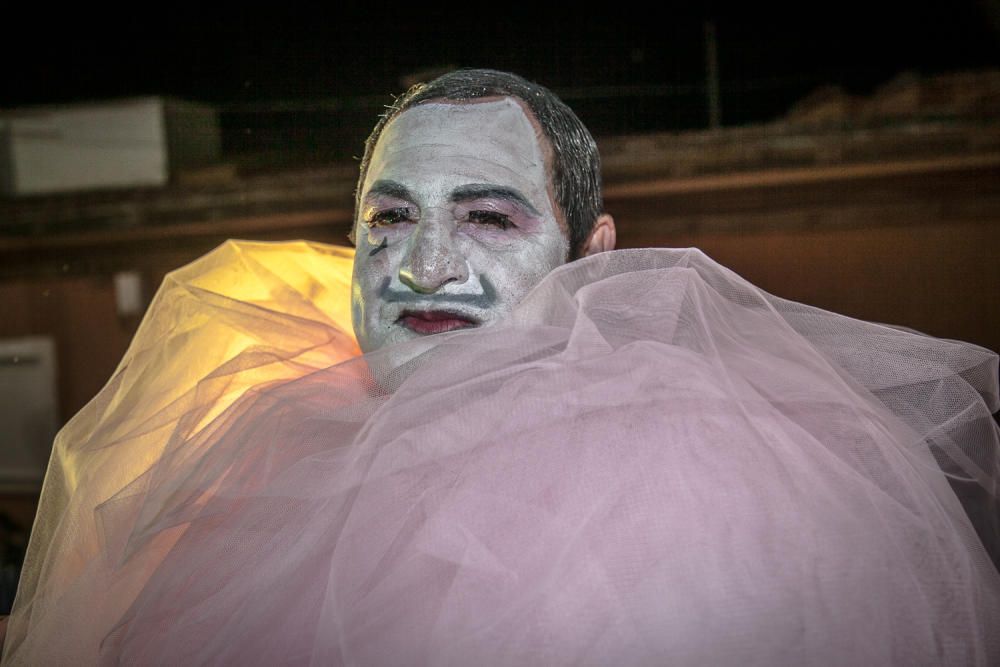 Muro se viste de color con su tradicional carnaval