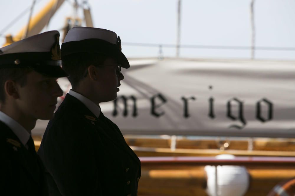 El Amerigo Vespucci atraca en Alicante