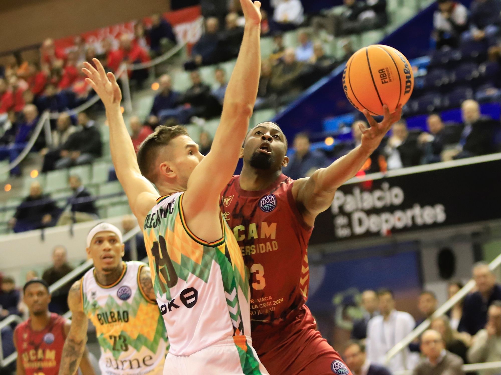 Las imágenes del UCAM Murcia - Bilbao Basket