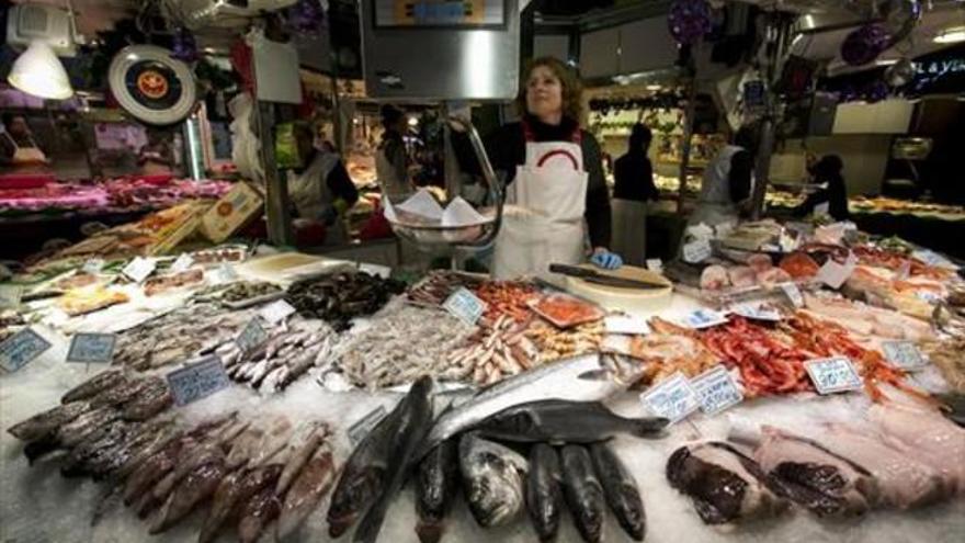 Los médicos aconsejan comer pescado, pese a la alerta sobre el mercurio