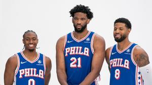 Maxey, Embiid y George posan en el Media Day