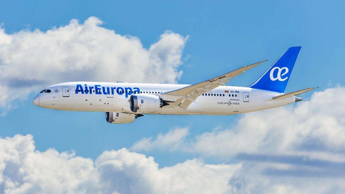 Archivo - Avión de Air Europa.