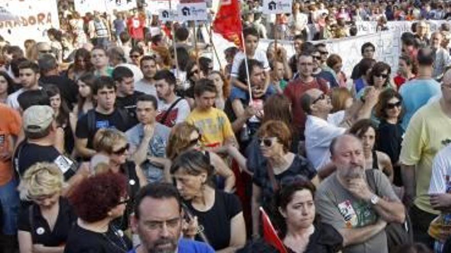 Los padres votarán por internet por el castellano o el valenciano