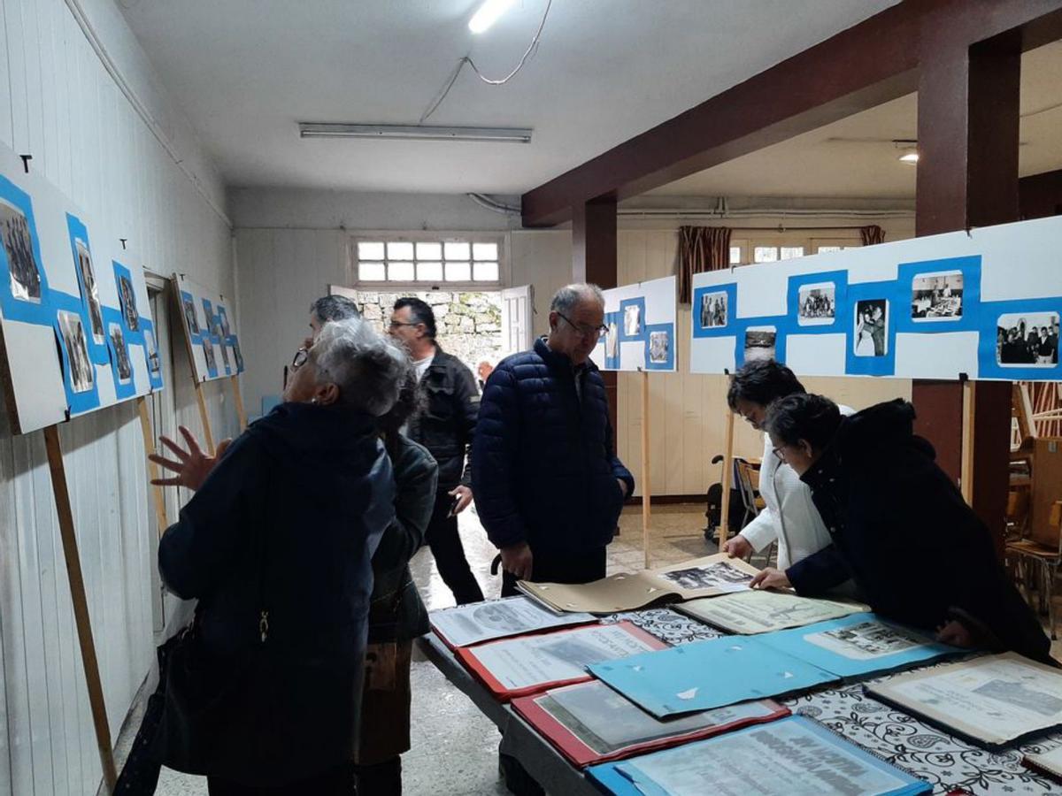 La exposición de fotos antiguas de Bueu en la rectoral.