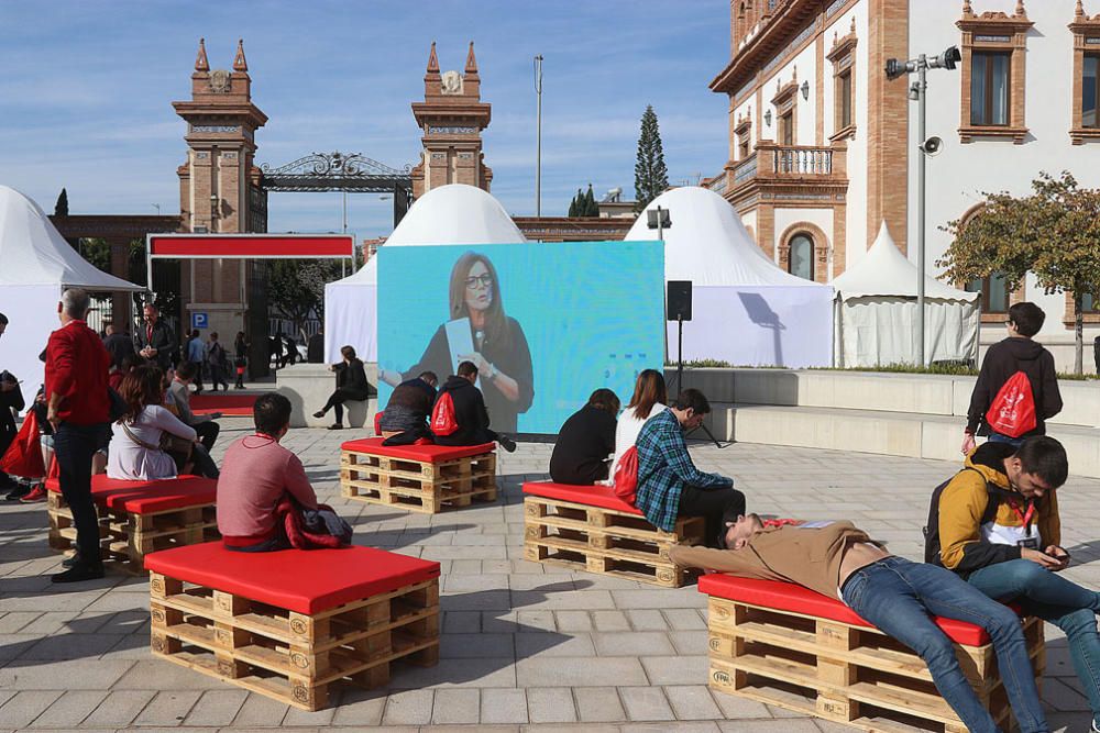 El edificio de la antigua Tabacalera acoge hasta el próximo domingo este gran evento nacional, que pretende fomentar el uso responsable de las nuevas tecnologías y enseñar cómo moverse en internet