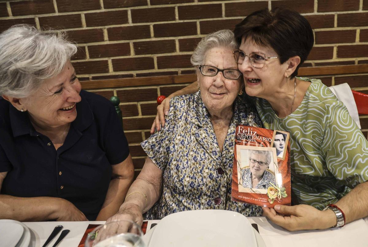 Una celebración centenaría de Ángeles Vidal