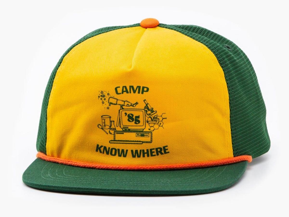 Gorra 'Camp Know Where' de Levi's x Stranger Things (Precio: C. P. V)