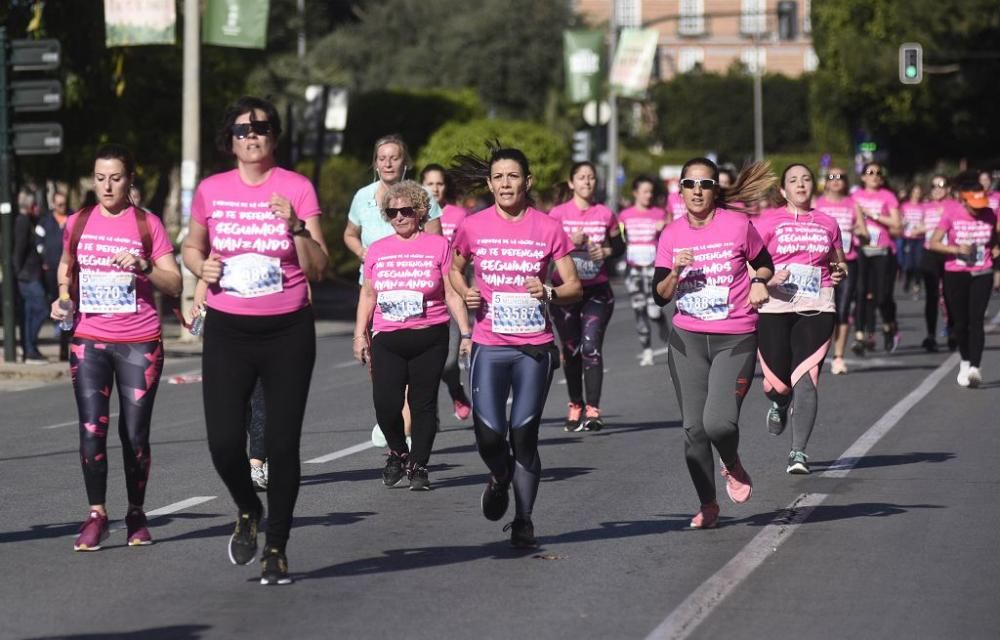 Ambiente en la V Carrera de la Mujer de Murcia