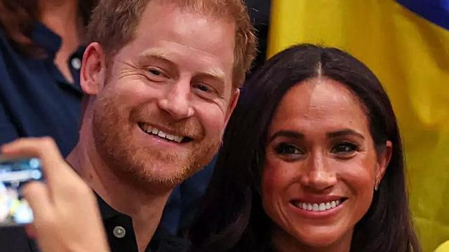 Meghan y Harry, en la celebración de los Juegos Invictus celebrados en Duesseldorf, en septiembre de 2023.