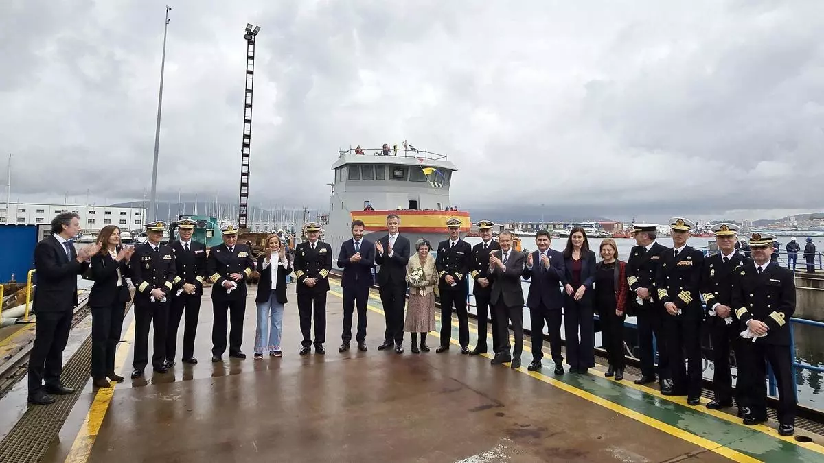 La Armada alaba el naval vigués y valora ya próximos encargos tras la botadura del «A22 Proserpina» de Freire