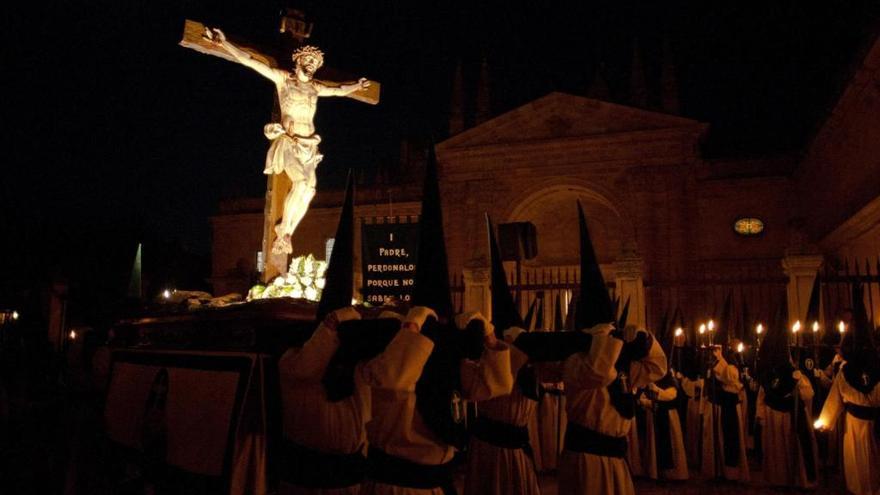 El Cristo de la Agonía durante una procesión de las Siete Palabras