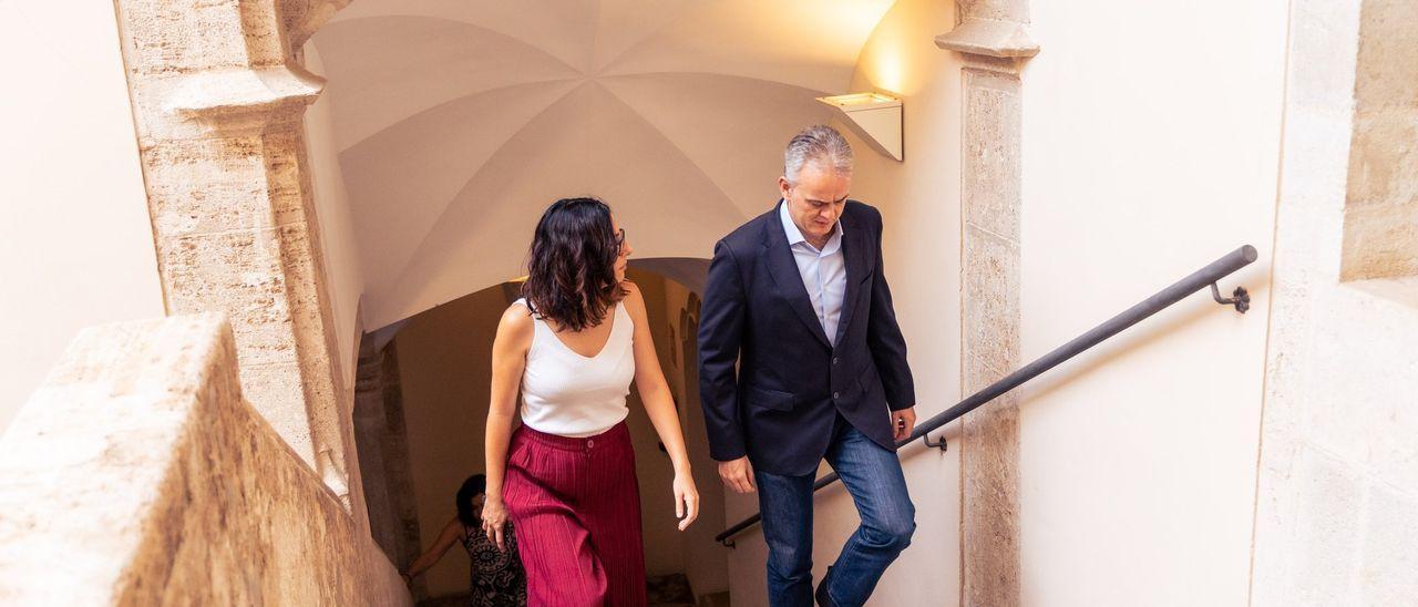 Aitana Mas y Héctor Illueca, en una reunión bilateral celebrada tras las vacaciones en el Palau de la Generalitat.