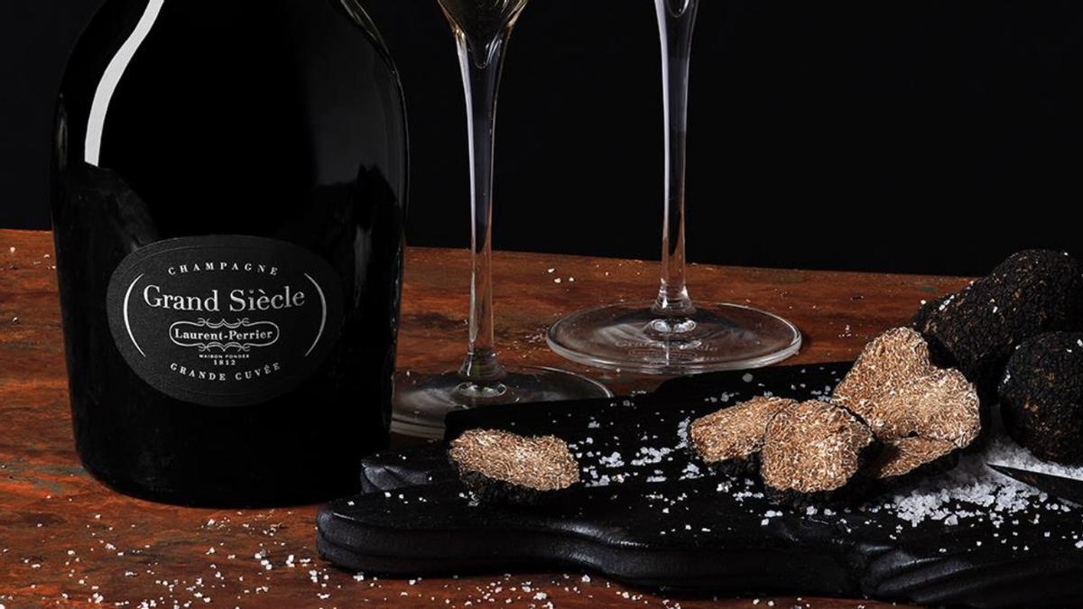 Una botella del mejor 'champagne' y el mejor producto, un combo imbatible.