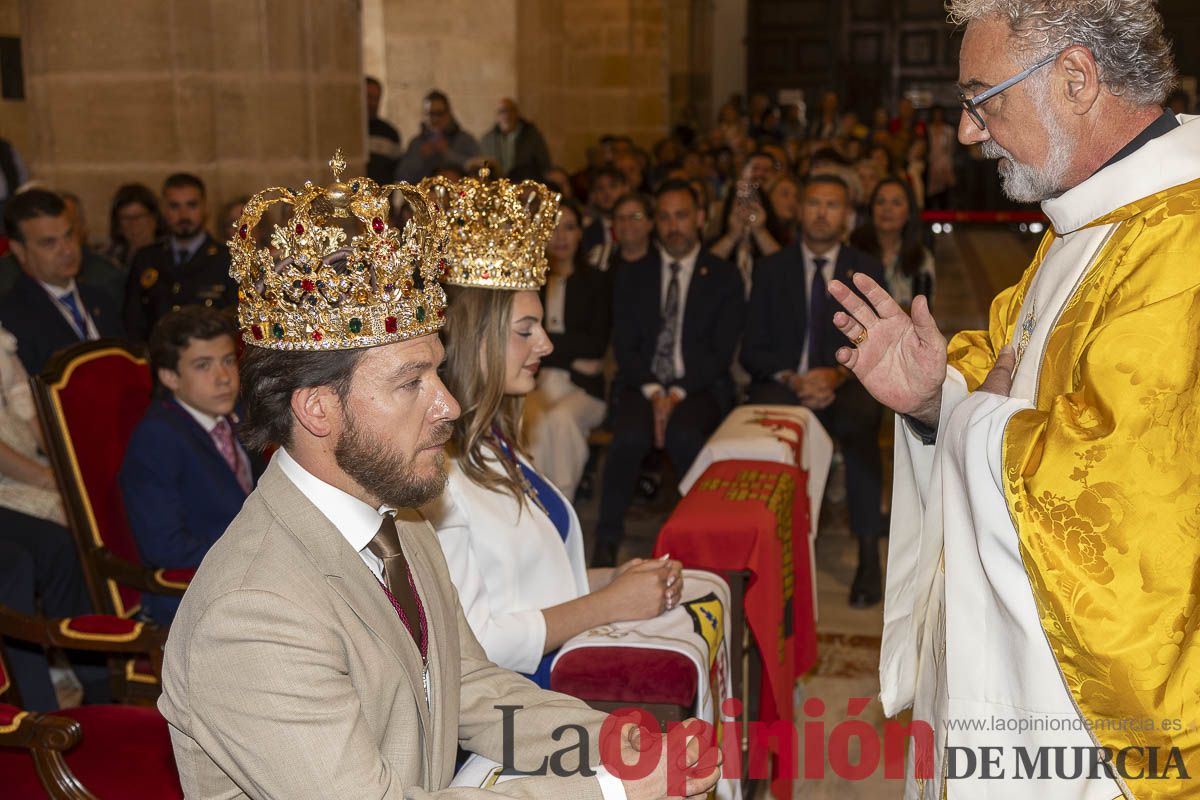 Coronación de los Reyes Cristianos y bendición de banderas del Bando Cristiano en Caravaca