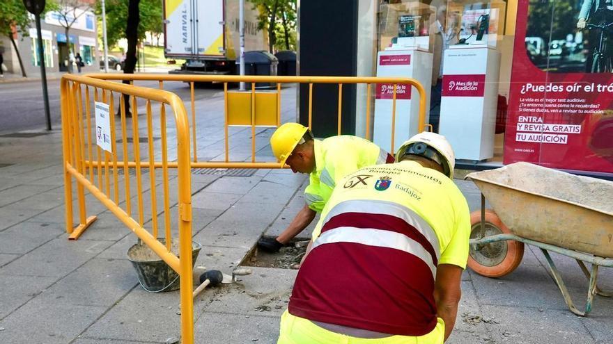 Arranca en Badajoz el nuevo servicio de mantenimiento de calles con tres equipos operativos y retén permanente