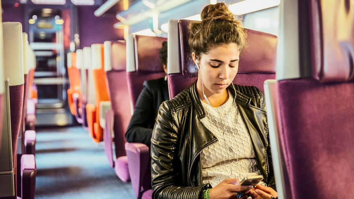 Los trenes de Alta Velocidad de los tramos Albacete-Alicante y Barcelona-Figueras dispondrán de la mejor conectividad que proporciona la red 5G de Vodafone.