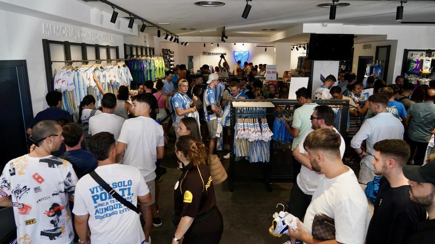 La afición descubrirá la nueva equipación del Málaga CF 25/26